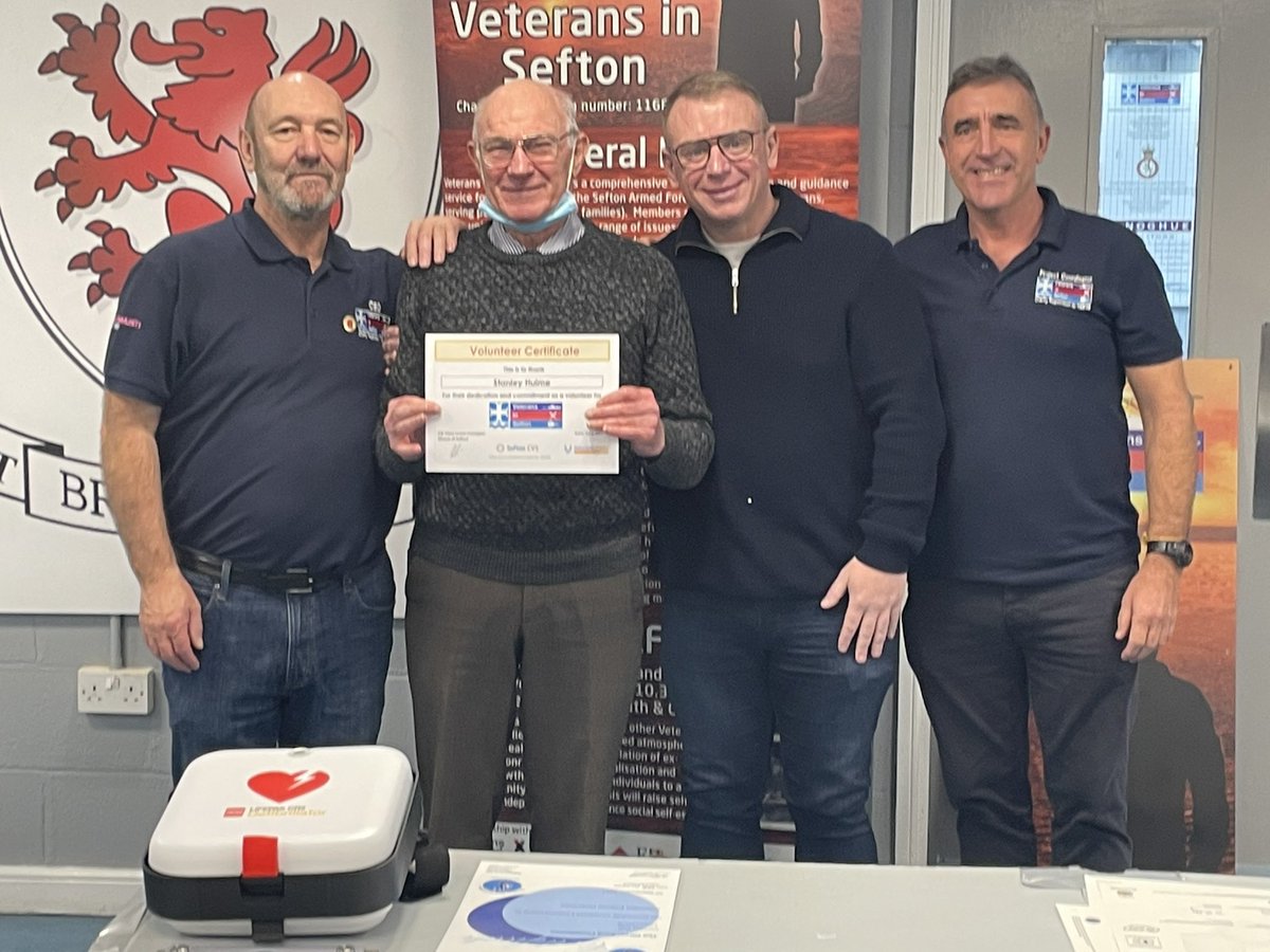 apex_mgmt_sol's tweet image. Congratulations to all the @VeteransSefton team who received certificates and awards for personal achievement. Our MD and veterans trustee Stephen Heneghan was on hand to help hand out the accolades at this special celebration! #merseysidetransport #sefton