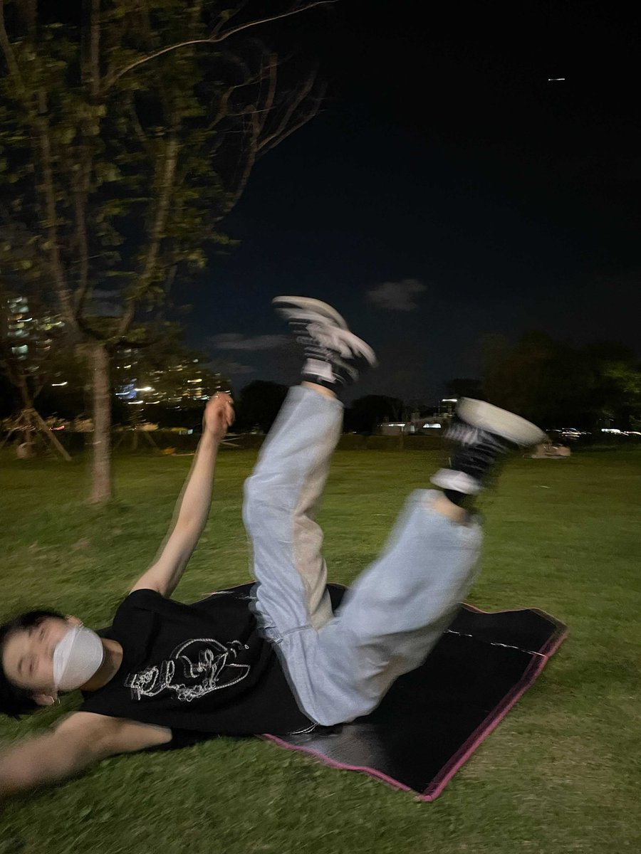 SuDaRaT_MoAdA's tweet photo. เดี๋ยวนี้ทีเร้กคือฮิตอะไรกันแบบนี้อ๋อ55555555 https://t.co/2GWhjyqxbo
