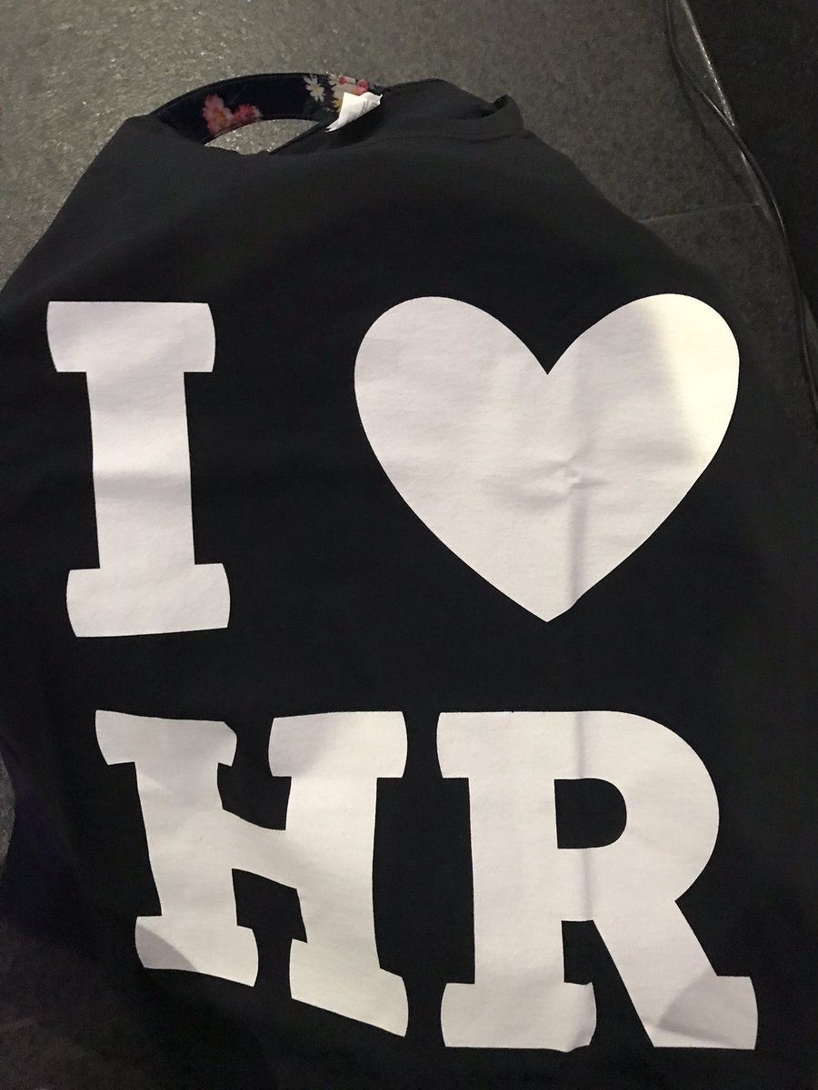 RobsonNaomi's tweet photo. Best freebie has to go to @Ceridian for this great t-shirt #CIPDACE https://t.co/EfDCPuPueC