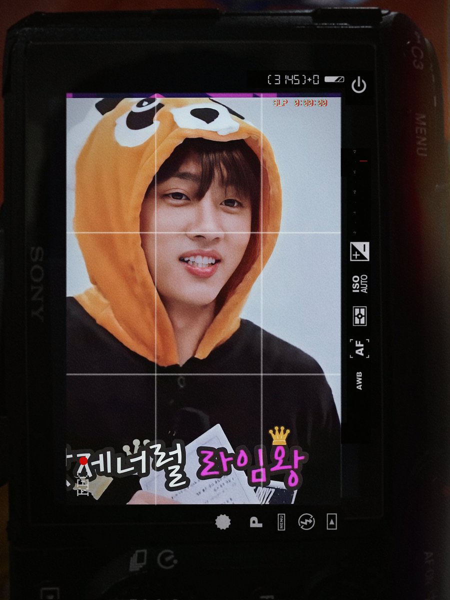 sunnymoonmil_'s tweet photo. ✨ Bestie things ✨

🦝 #TBSD #TheBSelcaDay #DeobiSelcaDay  #TheBShot◡̈  #SUNWOO #선우 🦝 https://t.co/jpDW0SUmwm