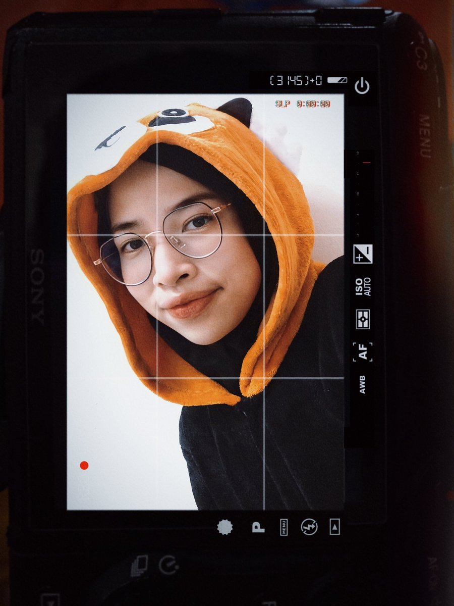 sunnymoonmil_'s tweet photo. ✨ Bestie things ✨

🦝 #TBSD #TheBSelcaDay #DeobiSelcaDay  #TheBShot◡̈  #SUNWOO #선우 🦝 https://t.co/jpDW0SUmwm