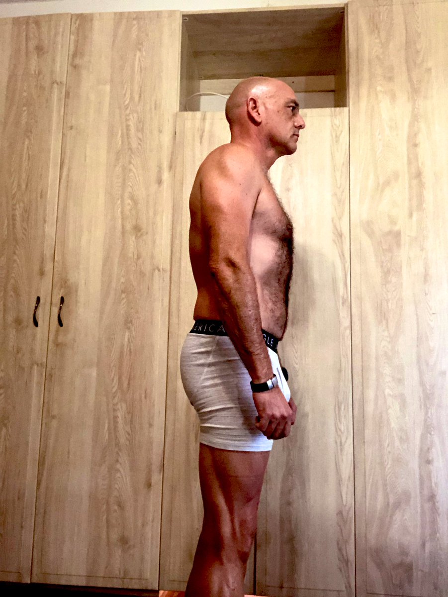 CoachOneTime's tweet photo. #ThursdayMotivation Laugh if you must, that’s ok, judge if you want, that’s your right. 129kg 35% + BMI…currently 85kg 12% BMI… next Goal 9% nobody said it is easy… Enjoy the journey #RunHeiferRun🐮 https://t.co/EsiY0GU4zN