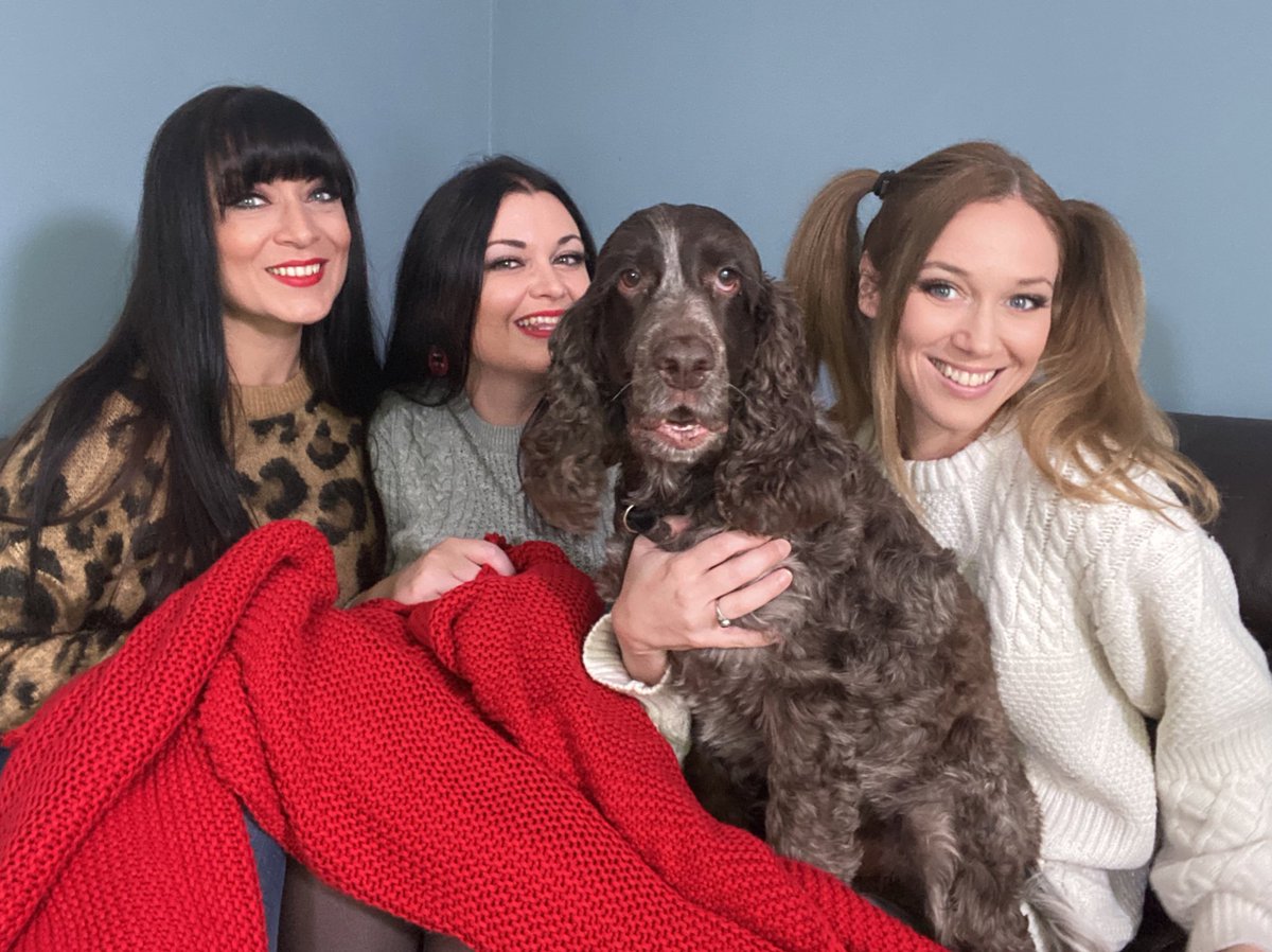 h3x_girls's tweet photo. Taking a break from shooting today to chill with #hexdog Hugo! @MissDaniTeeze @cheryl_neve @themlockhurst https://t.co/oYTk7Hqhtu