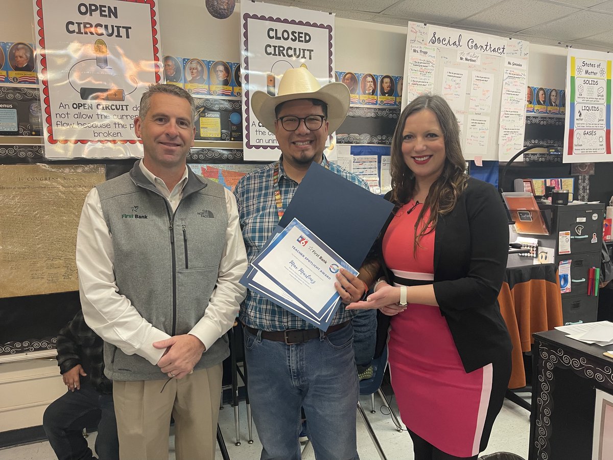 Congrats to the November Teacher Spotlight Award winner - Max Martinez from <a href="/jagsofjefferson/">Jefferson Elementary</a>. Thank you to @Newschannel6Now, First Bank and our PIE partners for sponsoring this award! #iamwfisd #beBOLD