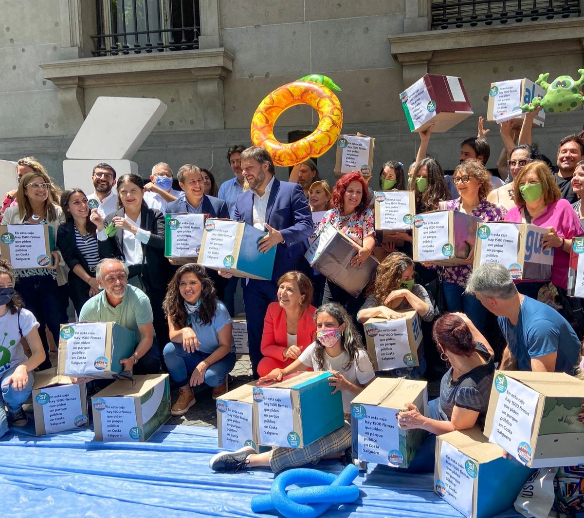 ClaudioMorresi's tweet photo. Se lograron 53.864 firmas para que la legislatura porteña trate la iniciativa popular por un parque público en Costa Salguero. Sigamos defendiendo nuestros espacios verdes. Paremos a Larreta con sus Torres para ricos.
#SiAlParque https://t.co/WjrnRVQLG8