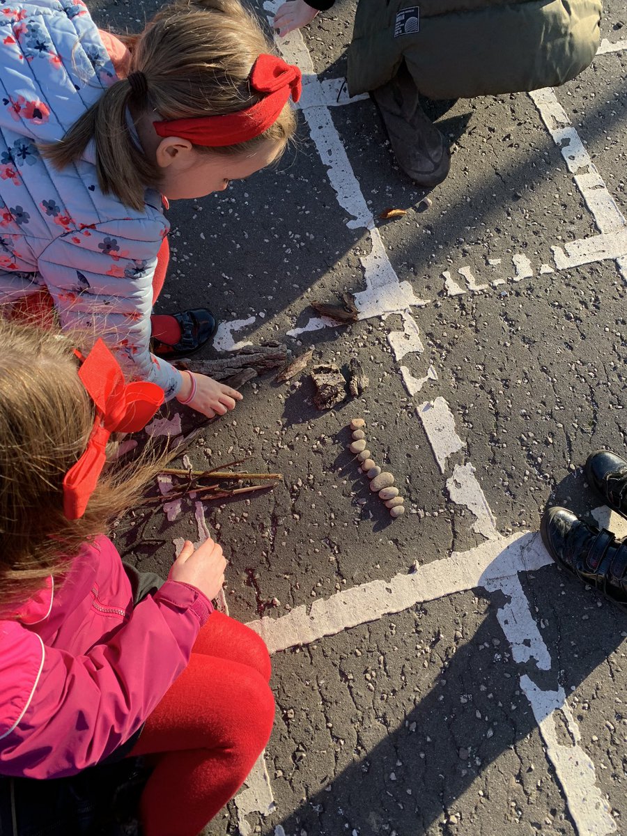 Miss Santini and P3S@LawPrimary tweet media