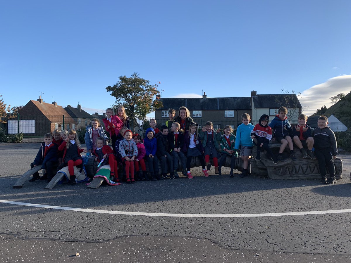 Miss Santini and P3S@LawPrimary tweet media