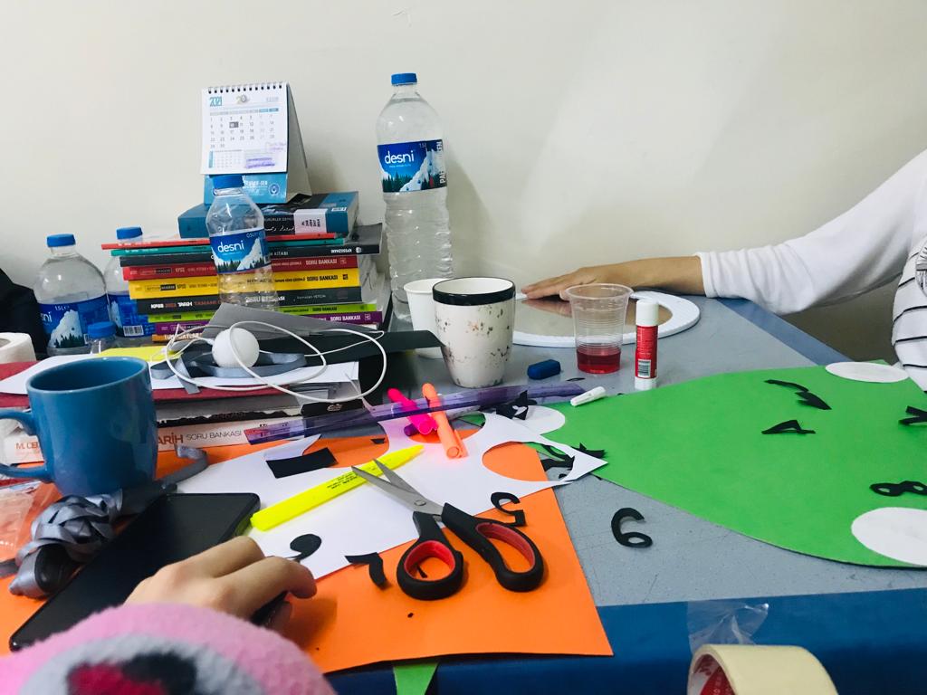 Sınıfçıların gözü yaşlı, diğerleri bu ne diyor.