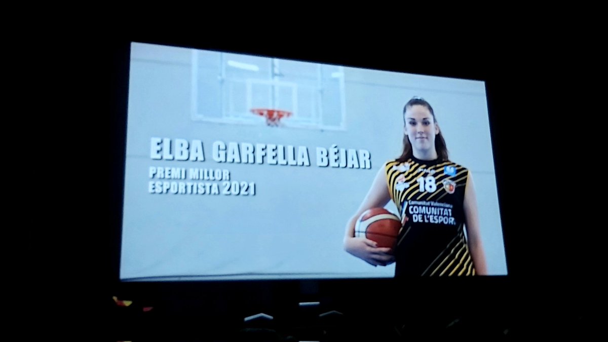 CsManises's tweet photo. Gala de L'Esport 2021.
Desde Ciudadanos Manises queremos dar la enhorabuena a los galardonados:
🔹Elba Garfella Béjar como mejor deportista
🔹 Club de Ball Esportiu Manises
🔹 Vicente Chenoll Mora
#CsConElDeporte⚽️🏀🏊♂️🏐
#CsConManises https://t.co/NEaPLI4Ivh