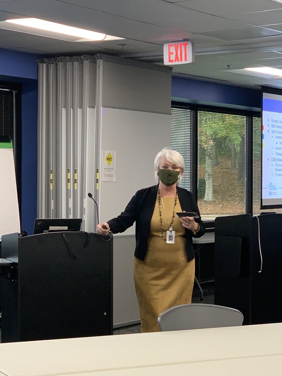 wcpssmagnets's tweet photo. Welcome Dr. @klanemarion. While she’s been on the job 18 months, this is her first in person magnet principals meeting !! @magnetstrong #magnetunity #SeeThingsDifferently https://t.co/9gbSXDHKdp