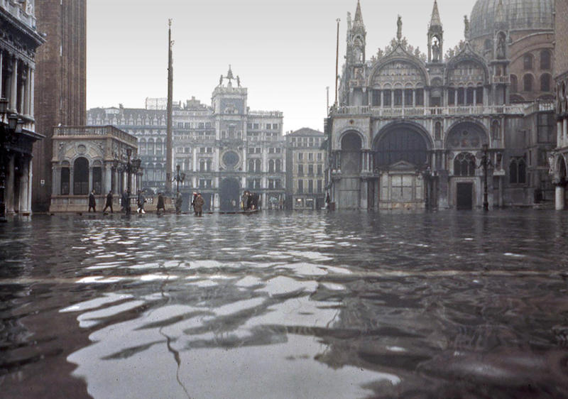 4 novembre 1966 – L’aqua granda, l’acqua alta a Venezia che raggiunse un’altezza record di 194 cm

hdtvone.tv/video/4-novemb…

#AquaGranda #Acquaalta #Venezia #Alluvione #194cm #4novembre1966
