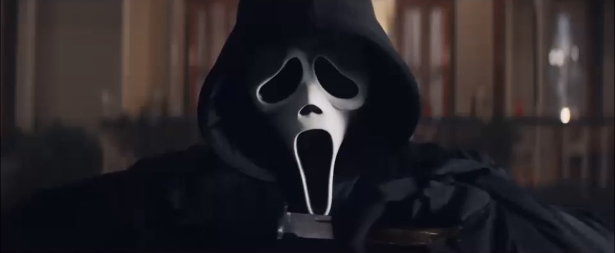 GhostfaceTalks_'s tweet photo. scream (1996) / scream (2022) https://t.co/td364BMSqf