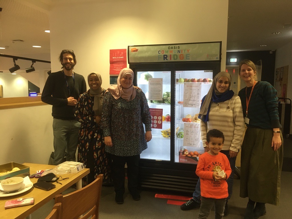 OasisHealthSE1's tweet photo. #Grandopening of the @OasisWaterloo #communityfridge by our community rep, who's idea it was. We can tackle #foodwaste &amp; #foodinsecurity at the same time🥦🥝🧀🍗🍒🥑 Thanks @BatterseaPwrStn @ImpUrbanHealth @hubbubUK @coopuk @Oasis_UK @OasisJohanna @lambeth_council @lb_southwark https://t.co/XdFnjshW4O