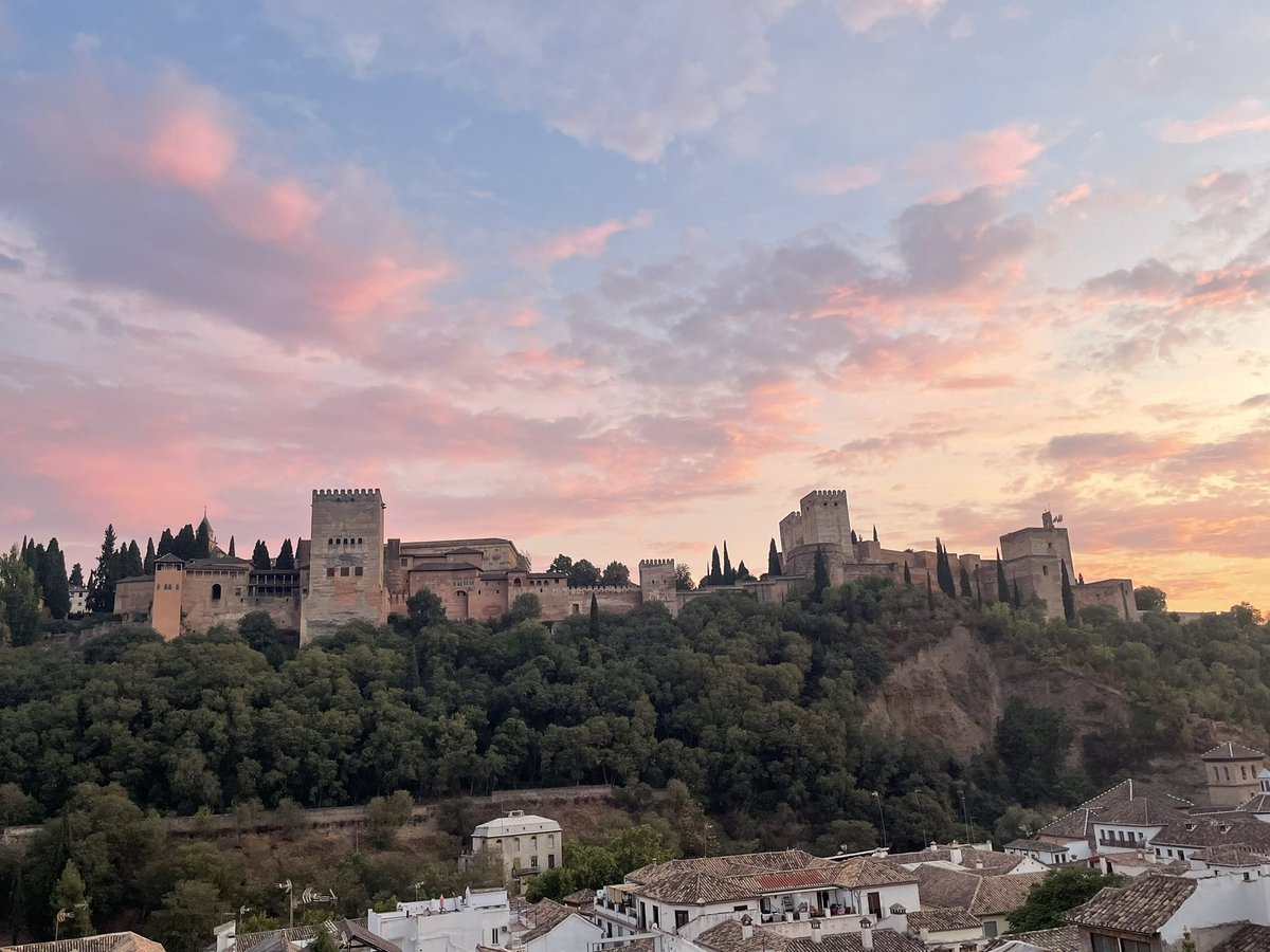 Alvaro_Arque's tweet photo. #Granada https://t.co/Dw0o4F8ZBI