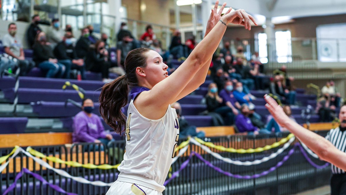 LorasAthletics's tweet image. We are days away from tip-off inside the Lillis Athletic and Wellness Center as RV @DuhawkWBB opens the 2021-22 season against Elmhurst on Saturday! Read more about the team and get ready for the return of Duhawk hoops! duhawks.com/news/2021/11/4… #GoDuhawks