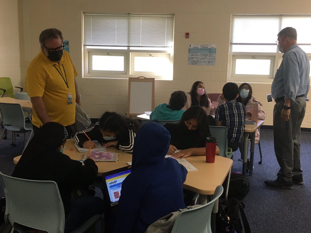 Tara Sanz tweet media