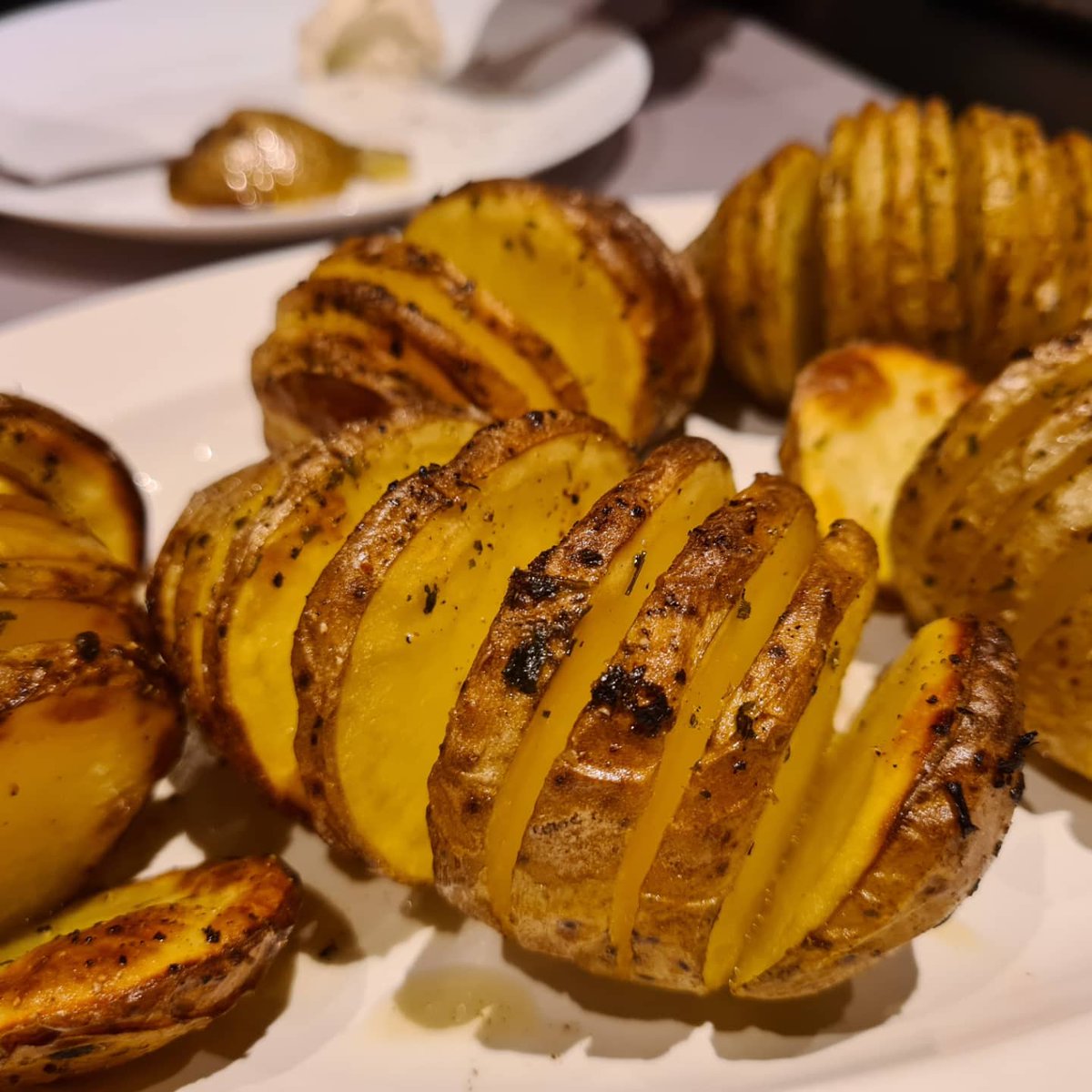 kasawid's tweet photo. Hasselback-Kartoffeln🥔Hasselback Potatoes https://t.co/xYSiTq2u8I