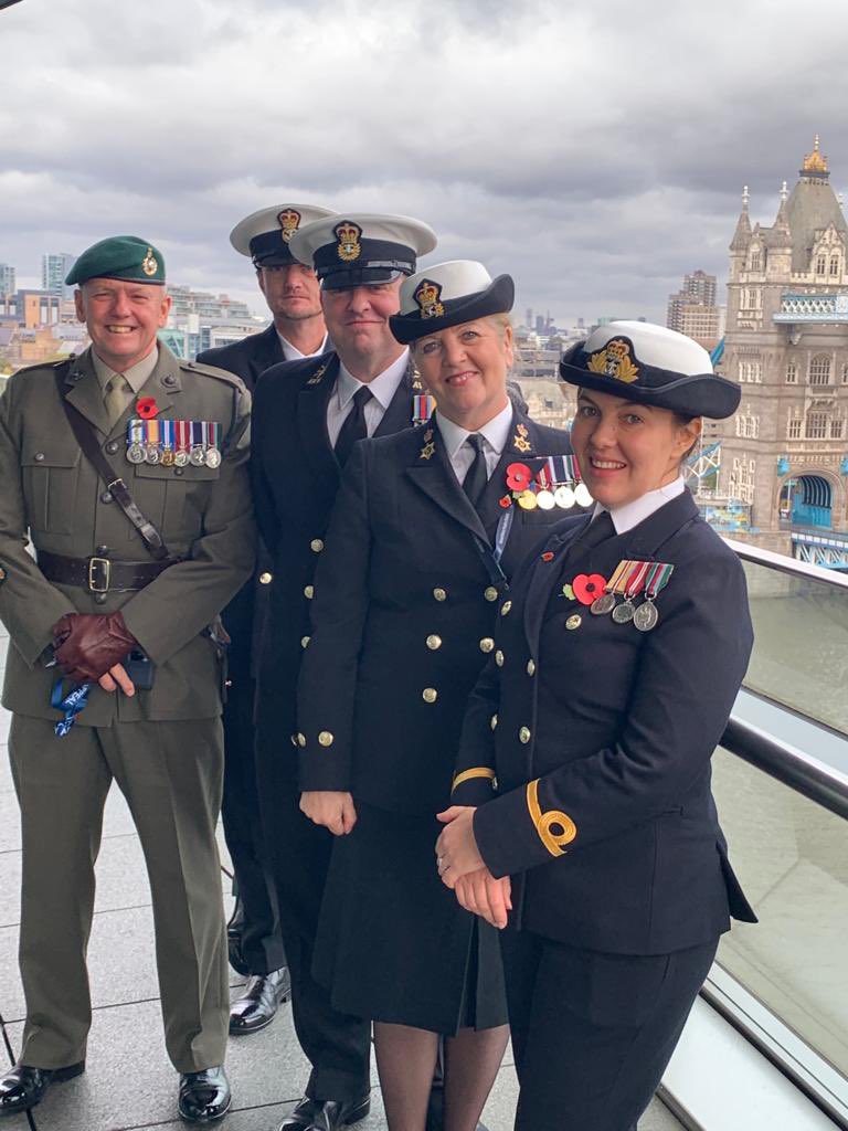 The HMS President Permanent Staff showed their support across the city for #LondonPoppyDay