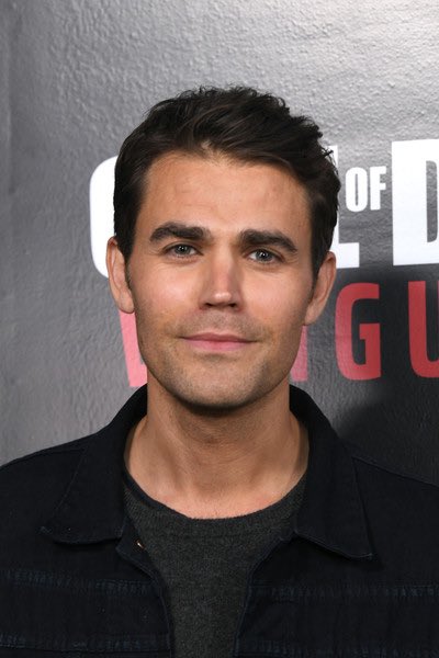 • Paul Wesley assiste à la soirée de lancement de Call Of Duty : Vanguard au Belasco le 03 novembre 2021 à Los Angeles.