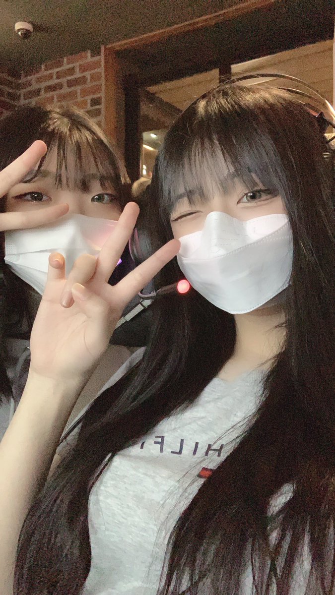 hapycb's tweet photo. 友達と一緒に♥️@Zenitsushona https://t.co/CLIlkt13Dy