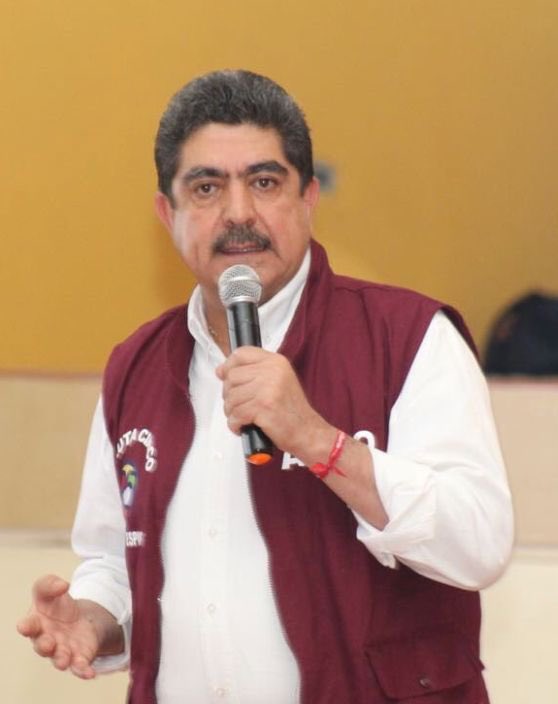 ivansottoh's tweet photo. Anuncia @ManuelEspino su afiliación como militante de @PartidoMorenaMx, con el propósito de seguir buscando la candidatura de ese partido al Gobierno del Estado de Durango @gobdgo, pero ya no sería en dado caso candidato externo sino candidato militante de ese partido. https://t.co/C9PtACgwIy