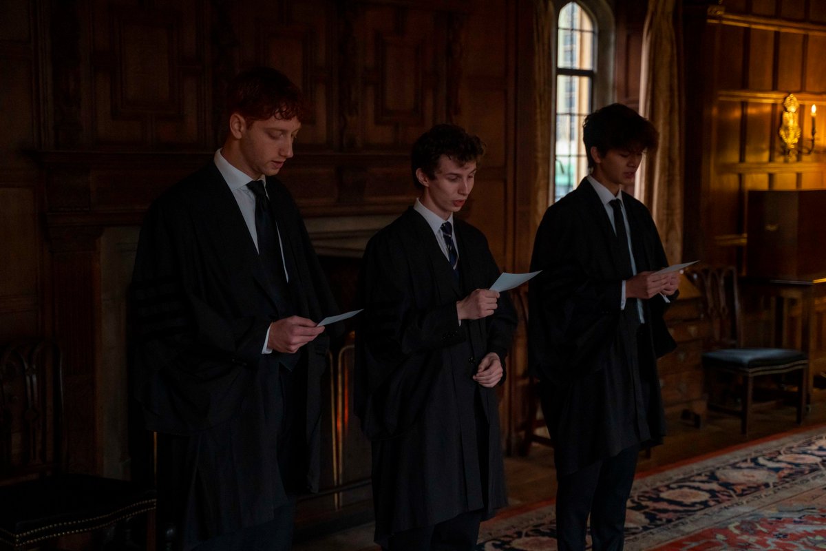 stjohnscam's tweet image. A group of 165 students were admitted as ‘Scholars’ of St John’s during a historic ceremony that dates back more than 500 years.

The honour of being named a Scholar is awarded to students who achieve a First during @Cambridge_Uni exams.

📸@nordincatic

#thisisjohns