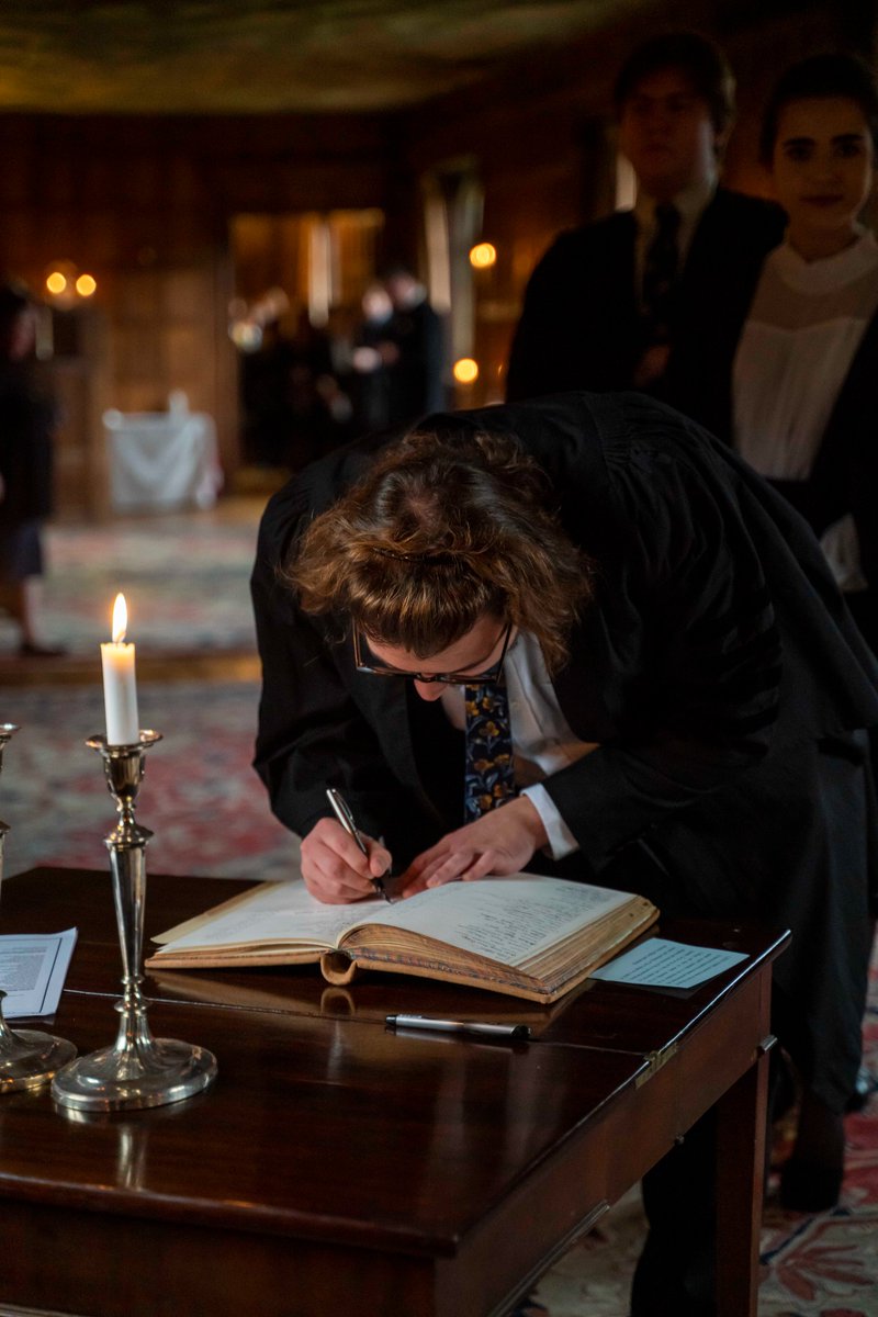 stjohnscam's tweet image. A group of 165 students were admitted as ‘Scholars’ of St John’s during a historic ceremony that dates back more than 500 years.

The honour of being named a Scholar is awarded to students who achieve a First during @Cambridge_Uni exams.

📸@nordincatic

#thisisjohns