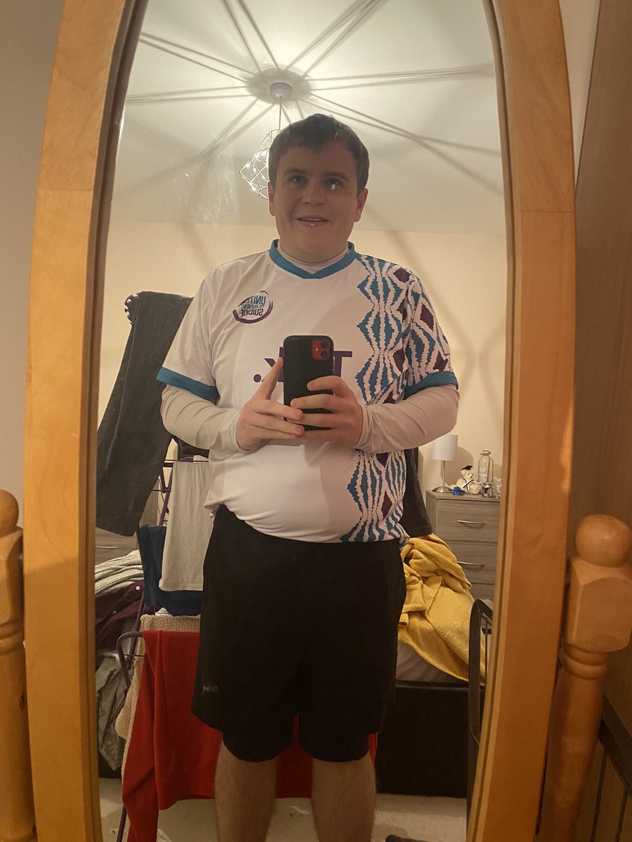 Buzzing to have got on board with <a href="/_FCUnited/">FC United to Prevent Suicide</a> Proud to rep the top for the first time tonight <a href="/EllonHC/">Ellon Hockey Club</a> training! Anybody ever needs a chat then my DM’s are always open!