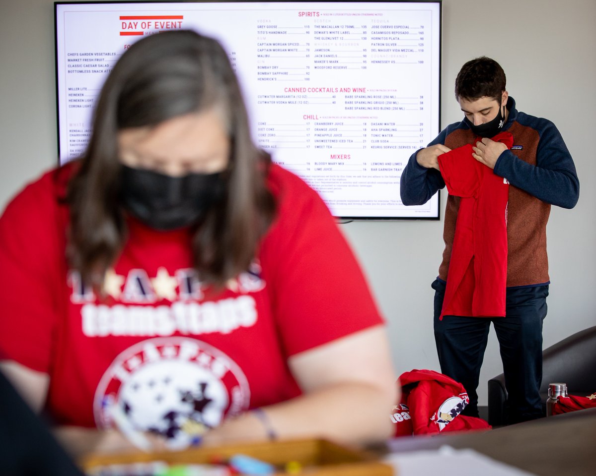 dcunited's tweet photo. Today, as part of our Military Appreciation efforts with @Leidosinc, #DCU staff volunteered with @TAPSorg at @AudiField to assist with anniversary cards, quilts and resource kits for those grieving the death of a military loved one. https://t.co/vvahcwufjM