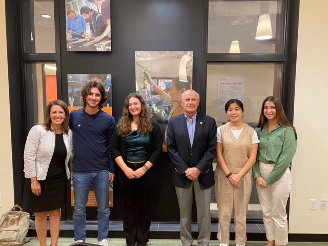 PPLeeFoundation's tweet photo. Join us in welcoming four new scholars from Syracuse University to the STEM Lee Scholar family #engineering #scholarships #SyracuseUniversity #STEM #LeeFoundation https://t.co/Rr2Z45Lm1n