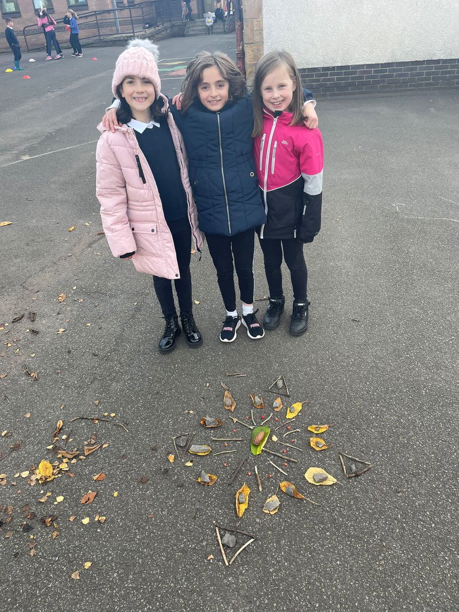 bannps's tweet photo. P5W have been using natural resources as part of our outdoor learning to make Rangoli Patterns. #OutdoorClassroomDay #Diwali https://t.co/MLZVROHy7t