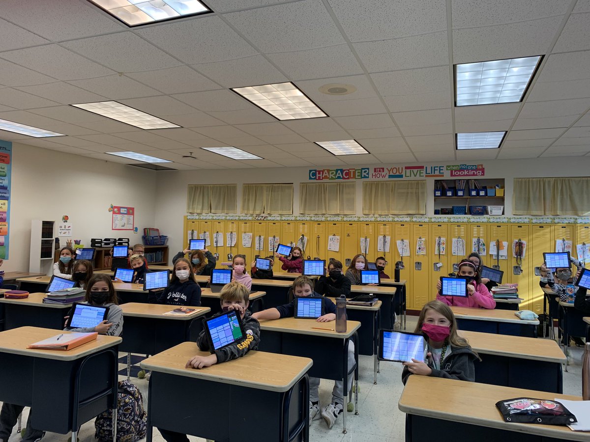 Hillcrest_Ryan's tweet photo. We used https://t.co/MeqdGaPtlu to review the components of a biography. 👍🏻 https://t.co/huH4bsBHzx