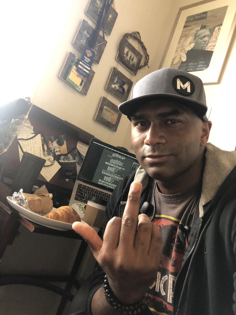NikkyWalks's tweet image. obligatory “fuck off I’m writing” selfie taken in my writing nook #writingday #favoriteday #otherthanmyweddingday