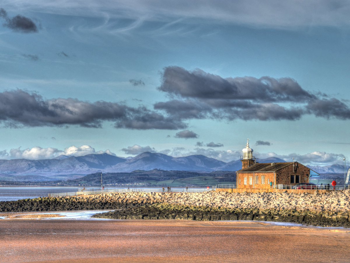 PhilADawson's tweet photo. @VisitMorecambe @Lancashirelife @MorecambeProm @MorecambeBayUK @LDMagazine @MorecambeBID @BeachMorecambe @OwainWynEvans
@LancashirePics @Lanc_pics @kellyforan @JonMitchellITV @kerriegosneyTV @bbcnwt #morecambebay #coast #stonejetty #photooftheday #bbcnorthwest #lancashire https://t.co/YML0JHZ3Fk