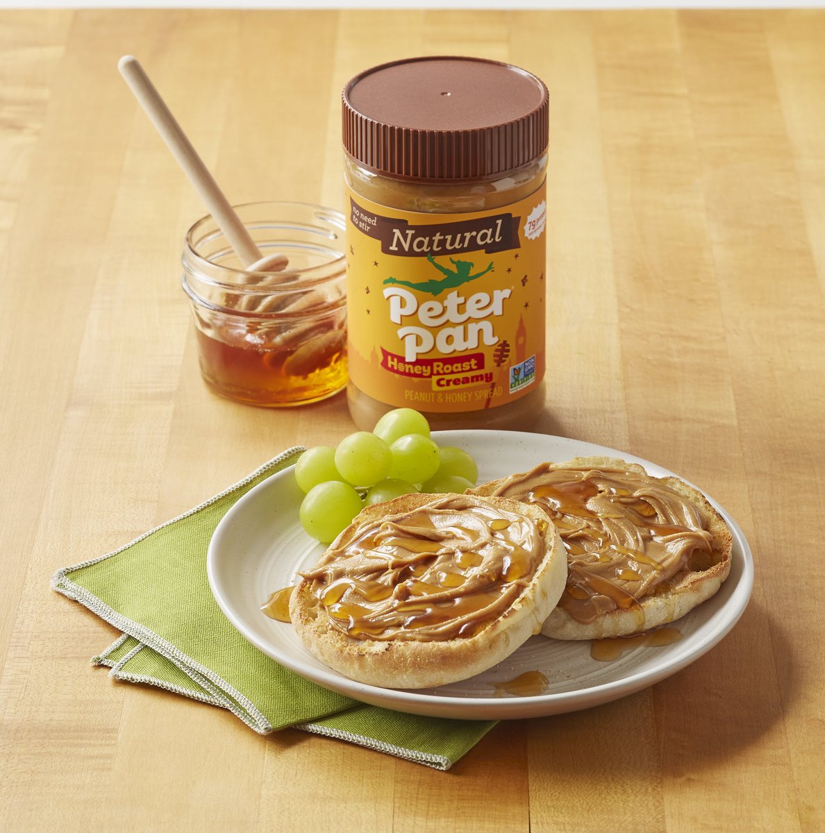 PeterPanPB's tweet photo. Spread on some bite-sized magic with Peter Pan® Peanut Butter. ✨ https://t.co/aWmazEiFUO