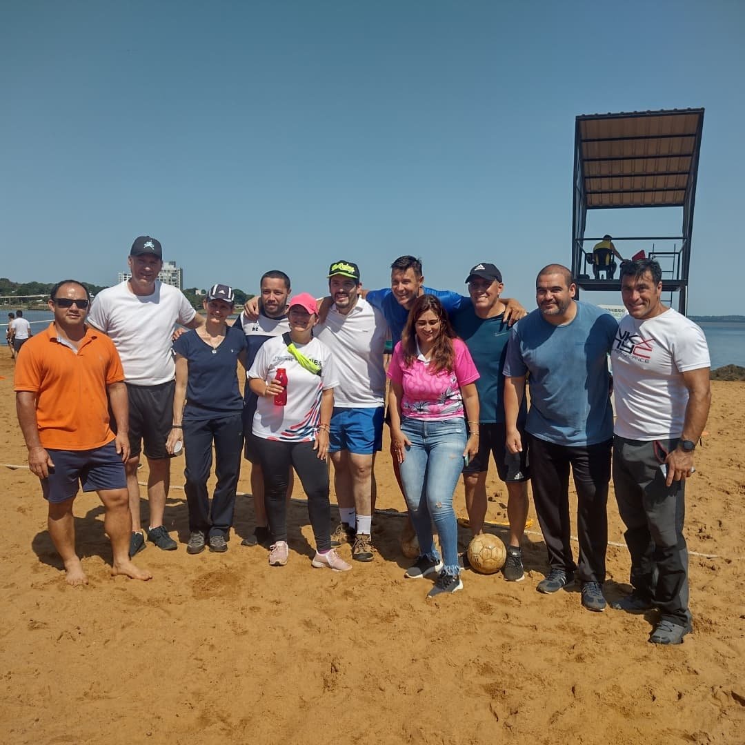 NatiiValiente's tweet photo. Juegos de playa! actividad recreativa y deportiva #Posadas
@jalbertogalarza
@miguel_sedoff @herrerayflia @noelialeyria @DirEducFIsica @prevenciondead1 @HoracioNacke @Hectorjcorti https://t.co/ufCSf9FLzH