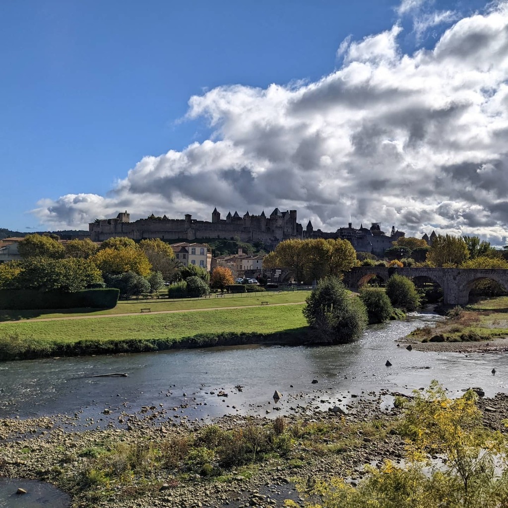 TravelistLife's tweet photo. Beautiful French Countryside with a castle in the distance
·
·
#travel #travelphotography #travelgram #instatravel #travelling #traveling #traveler #traveller #photography #wanderlust #travels #photooftheday #travelblog #travelingram #instagood #trip #tr… https://t.co/dUjeZQJpKF https://t.co/sfvI9hEU1o