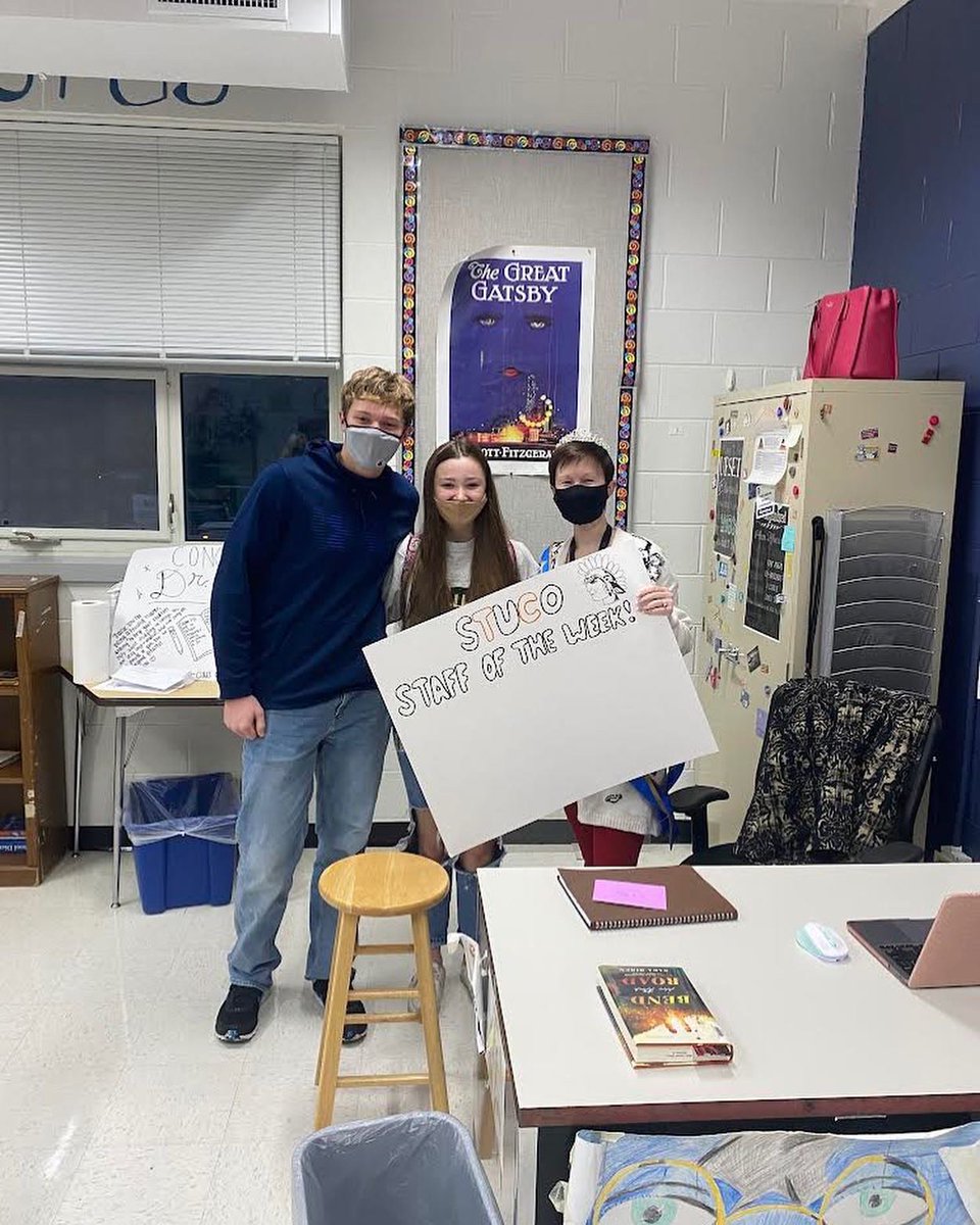 McHenryStuCo's tweet photo. The first AMbush of the year was a success! Thanks for all you do for your students, Dr. Diedrich! @MCHS156 @MCHS_English #warriopride156 https://t.co/bxHoXEsAe9