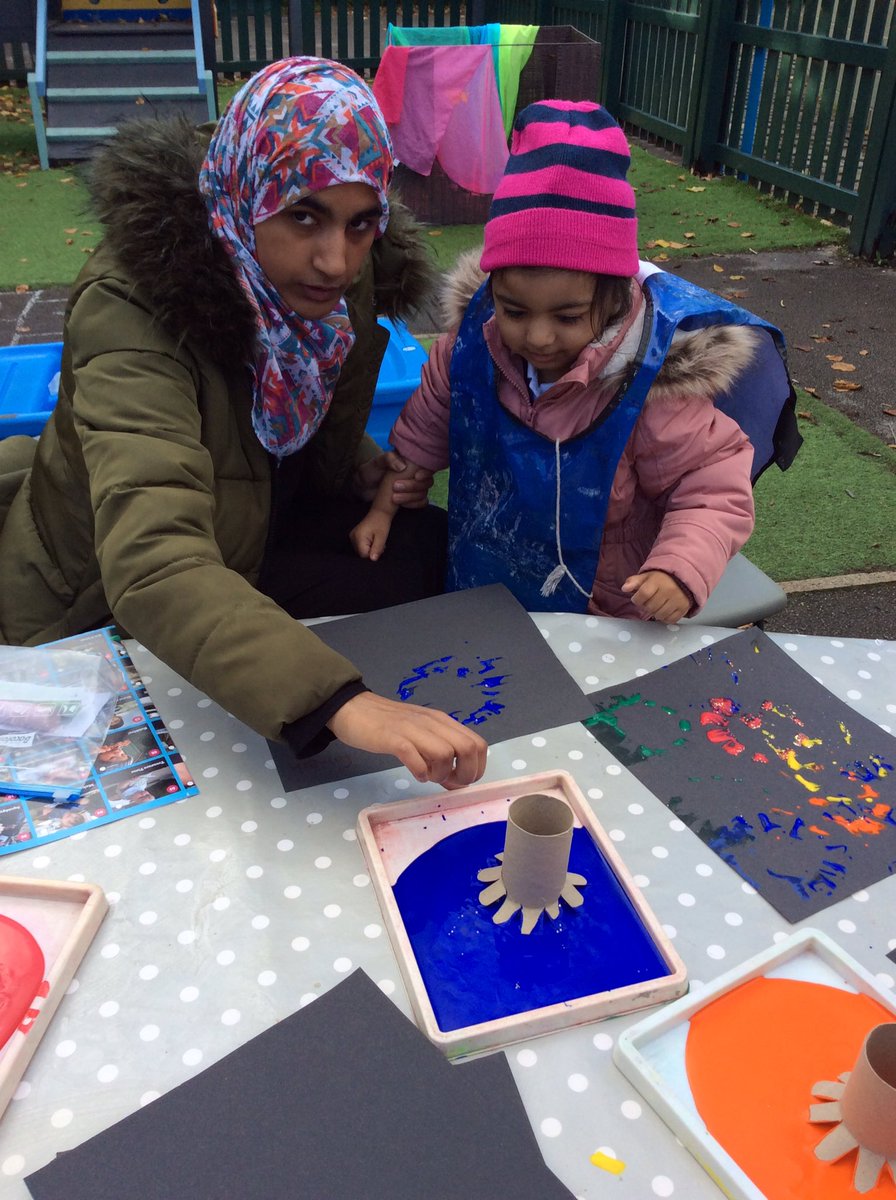 ECS_Keighley's tweet photo. This morning we had a fantastic turnout for our open day of our 50 things before your 5 launch. We had lots of fun activities set up. #@50TTDBradford #04makeyourmark #24hopskipjump #08bubbles https://t.co/0WSRAO1xyu