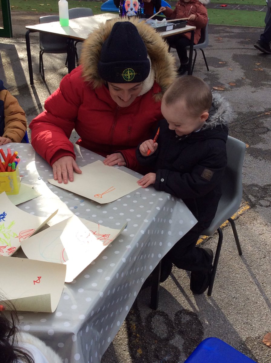 ECS_Keighley's tweet photo. This morning we had a fantastic turnout for our open day of our 50 things before your 5 launch. We had lots of fun activities set up. #@50TTDBradford #04makeyourmark #24hopskipjump #08bubbles https://t.co/0WSRAO1xyu