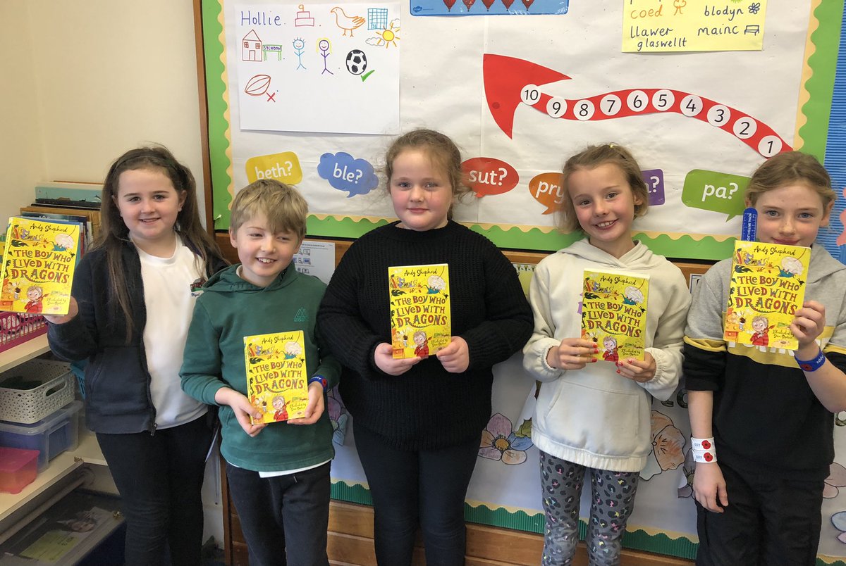 After finishing our class text ‘The Boy Who Grew Dragons’, these children couldn’t wait to get their hands on the second book from our class library 📚🐉 <a href="/andyjshepherd/">Andy Shepherd</a> <a href="/SychdynSchool/">Ysgol Sychdyn</a> #readingforpleasure