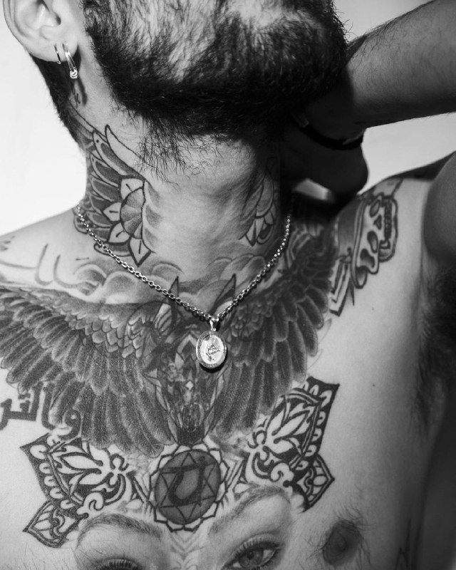 Zedd_Malik's tweet photo. WE LOVE YOU ZAYN
RESPECT ZAYN
#ISTANDWITHZAYN
#respectzayn
#hadidIsOverParty https://t.co/RnVlC4ZBkY