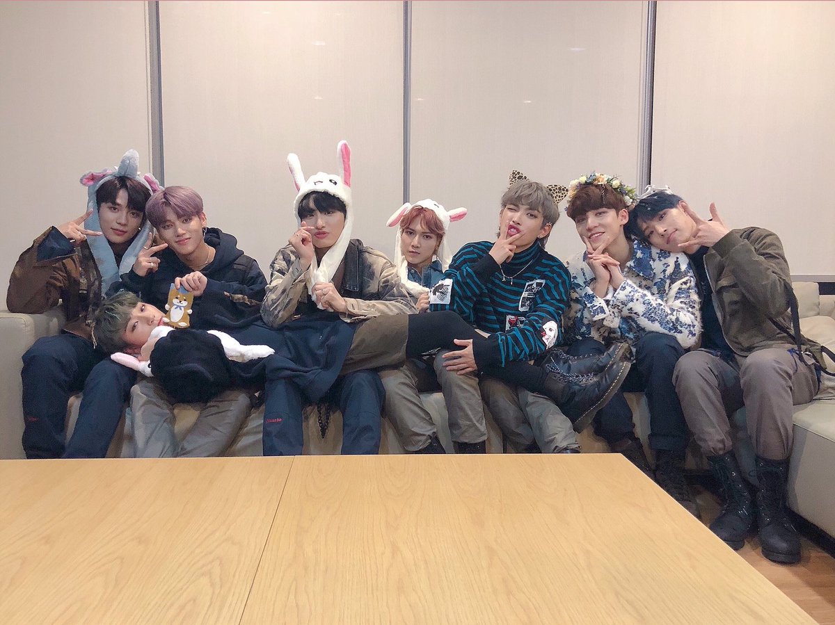 ot8archive's tweet photo. VOTE WITH ATEEZ

#MAMAVOTE #ateez #에이티즈 @ATEEZofficial https://t.co/2QhnoOLZ3t