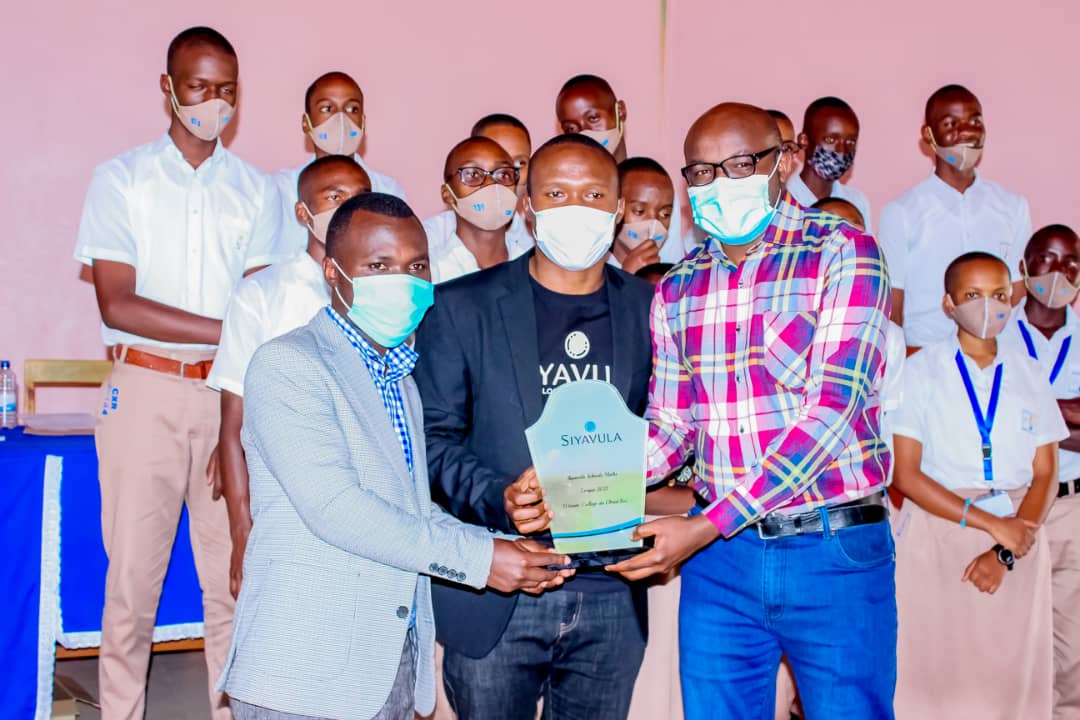 RealHabumugisha's tweet photo. "A winner is a dreamer who never gives up"College du Christ Roi Received a trophy from Siyavula schools Maths league. Thanks to @SiyavulaRwanda @Siyavula @Rwanda_Edu @REBRwanda @NESA_Rwanda @NyanzaDistrict @BasileUwimana it was a competition of Mathematics @TTP_Rwanda https://t.co/WTctyYLJfI