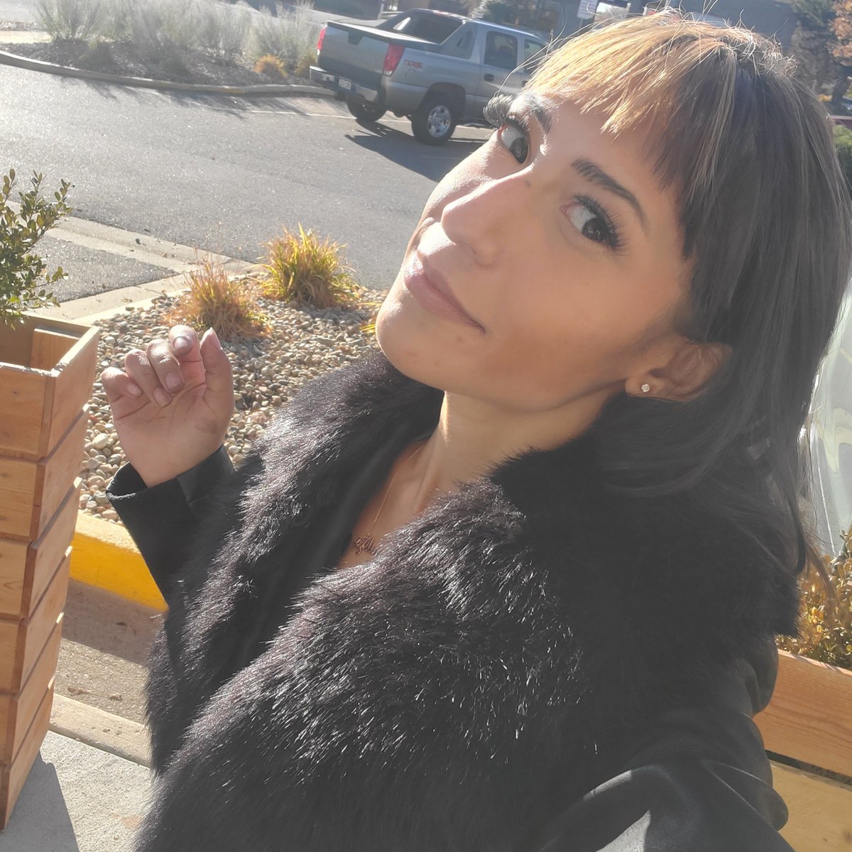 Bigonsmall1's tweet photo. Pretty sunny day. #LinkInBio #onlyfans #SUNNY #beautifulday #fall https://t.co/X0rdcA2dVq