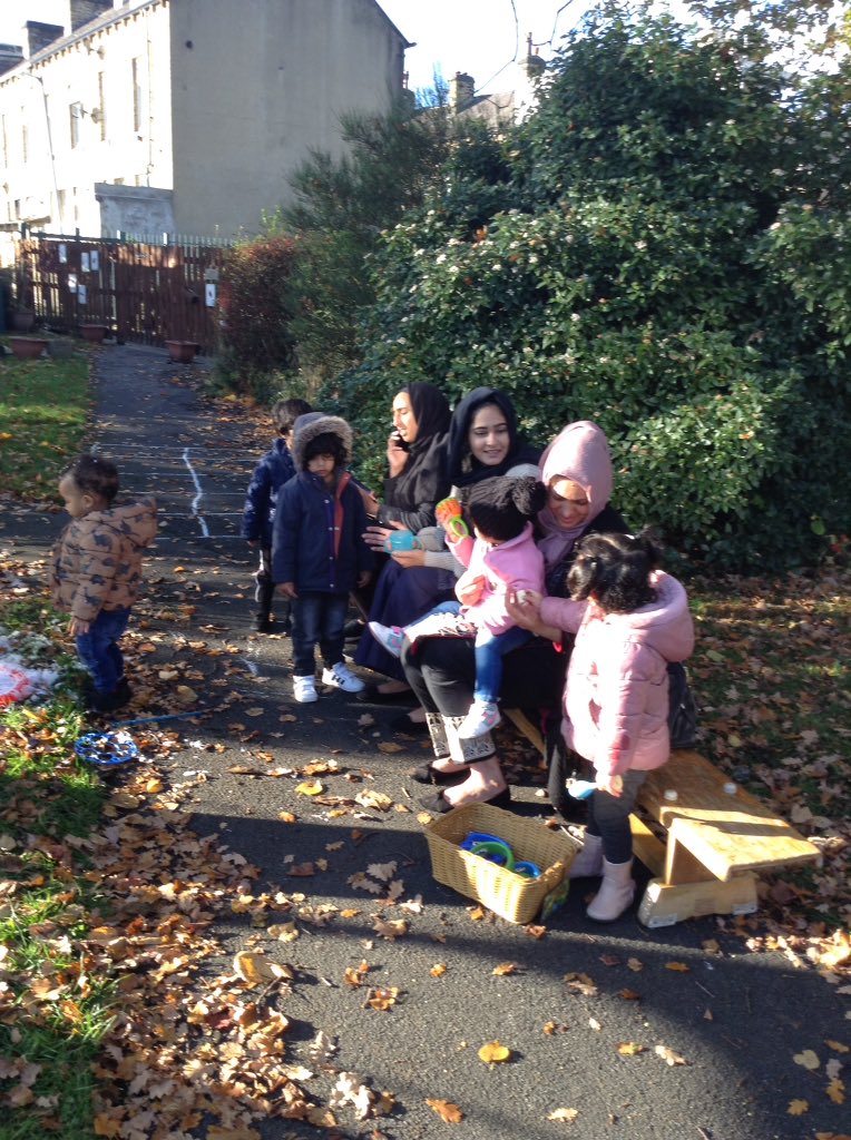 ECS_Keighley's tweet photo. Had a fantastic turnout at our 50 things to do before you're five Launch 😊👏.... Thank you to all our parents that came along to join in the fun
#08bubbles #24hopskipjump #07makingmusic
#learningisfun #learningthroughplay #parentalengagement https://t.co/AYfxhQkcWs