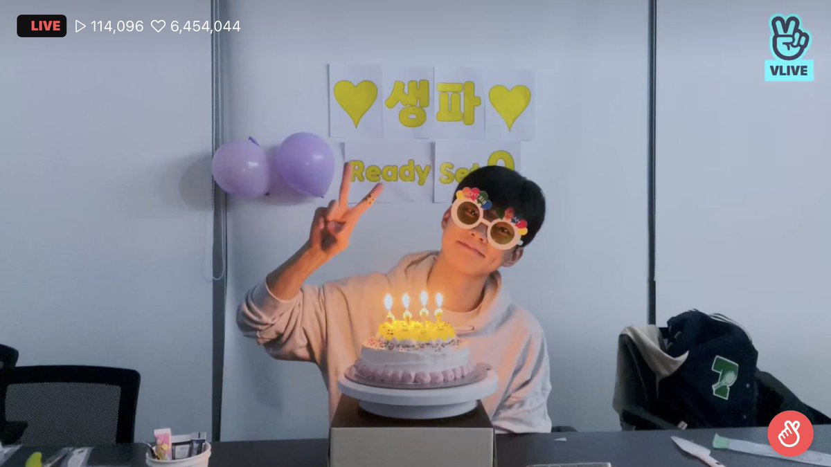 _DearQ's tweet photo. HAPPY BIRTHDAY Q 지창민 #Dear 큐 #DearQ #DearJiChangmin #DearChangmin https://t.co/yksXCsy17r