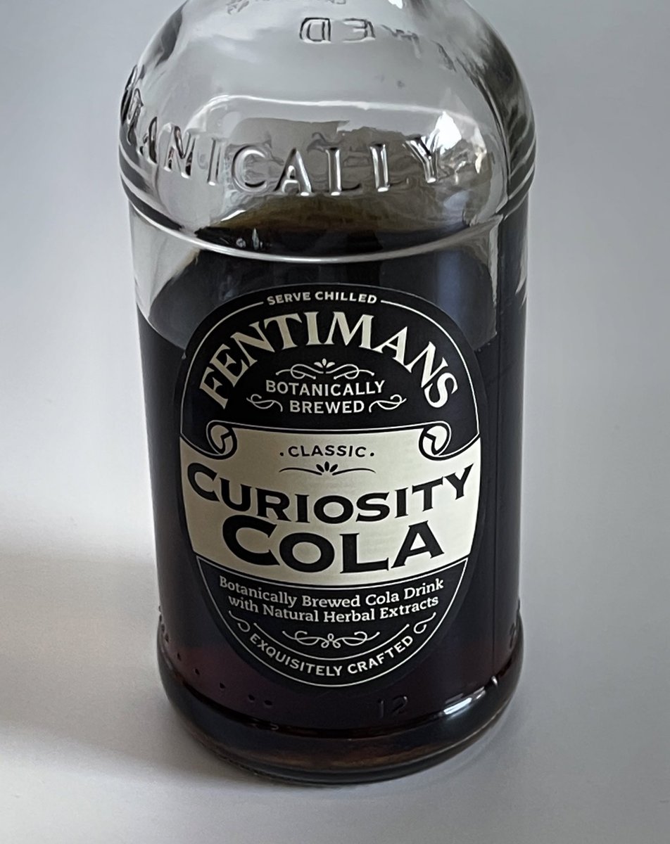 คือมึง มันแบบ อร่อยอะ โคล่าแบรนด์นี้ดีจังวะ 55555 อยากซื้อมาแช่ตุนไว้เยอะๆ โคตรชอบ