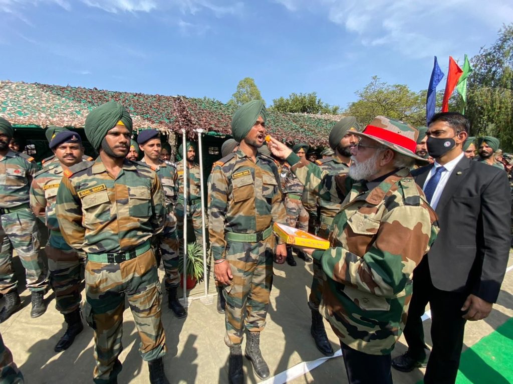 bjptelangan's tweet photo. Prime Minister Shri @narendramodi ji celebrates #Diwali  with army soldiers at Nowshera. https://t.co/REehW93mMO
