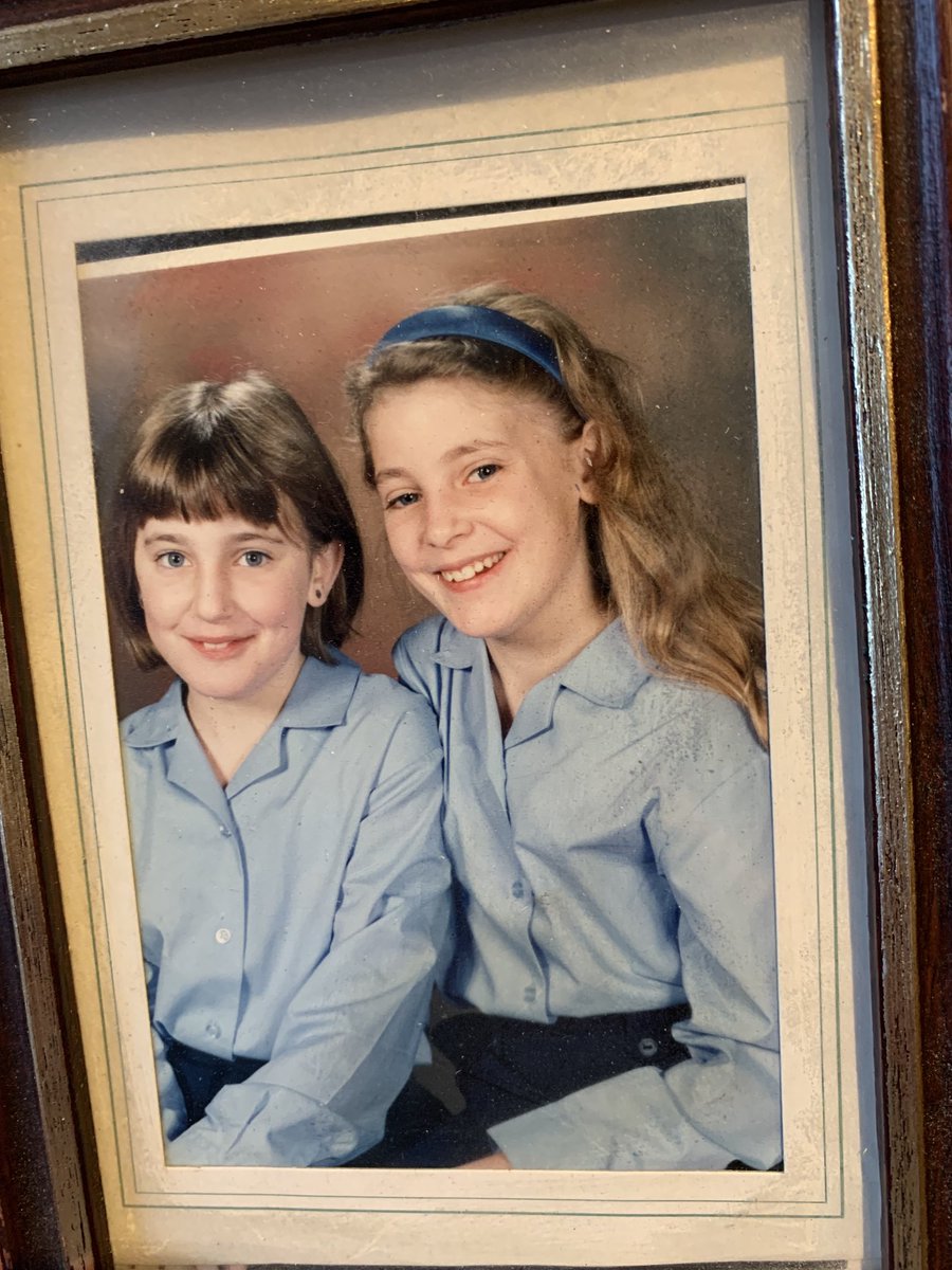 AlmostStace's tweet photo. Having a clear out ⁦⁦@Sarahhart81⁩ #AliceBand https://t.co/wgnscCpI6c